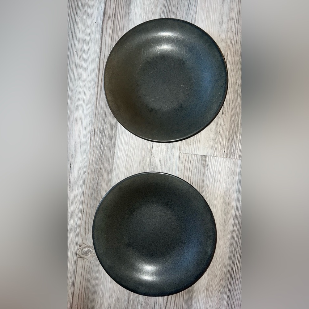 2 Lindt Stymeist Piano Round Salad Plates Craftworks Ebony Brown 8.25 in.